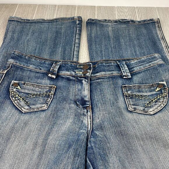 Yessica AT C&A.  Wide leg Medium Wash Women's Jeans. 34Wx33L - Picture 7 of 16